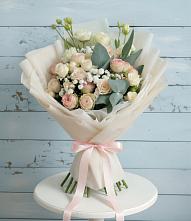 Букет цветов из:  Розы и Лизиантусы в Новое Девяткино