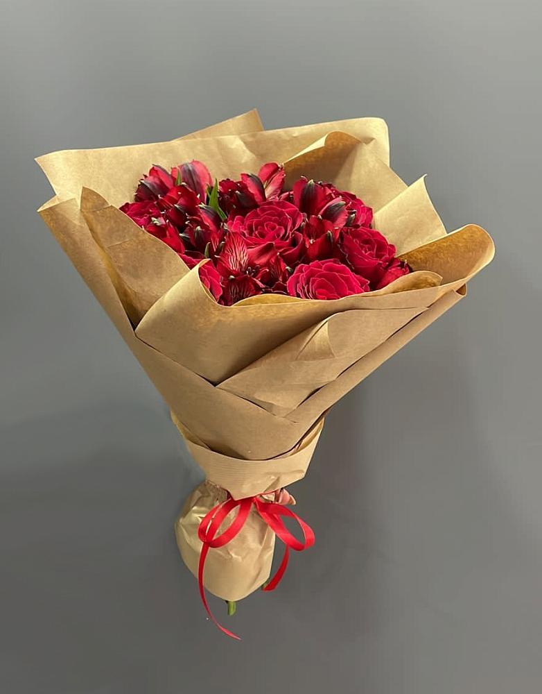 Букет цветов из: Альстромерии и Розы в Новое Девяткино