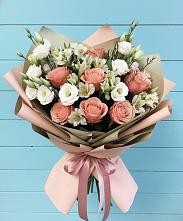 Букет цветов из:  Розы, Альстромерии и Лизиантусы в Новое Девяткино