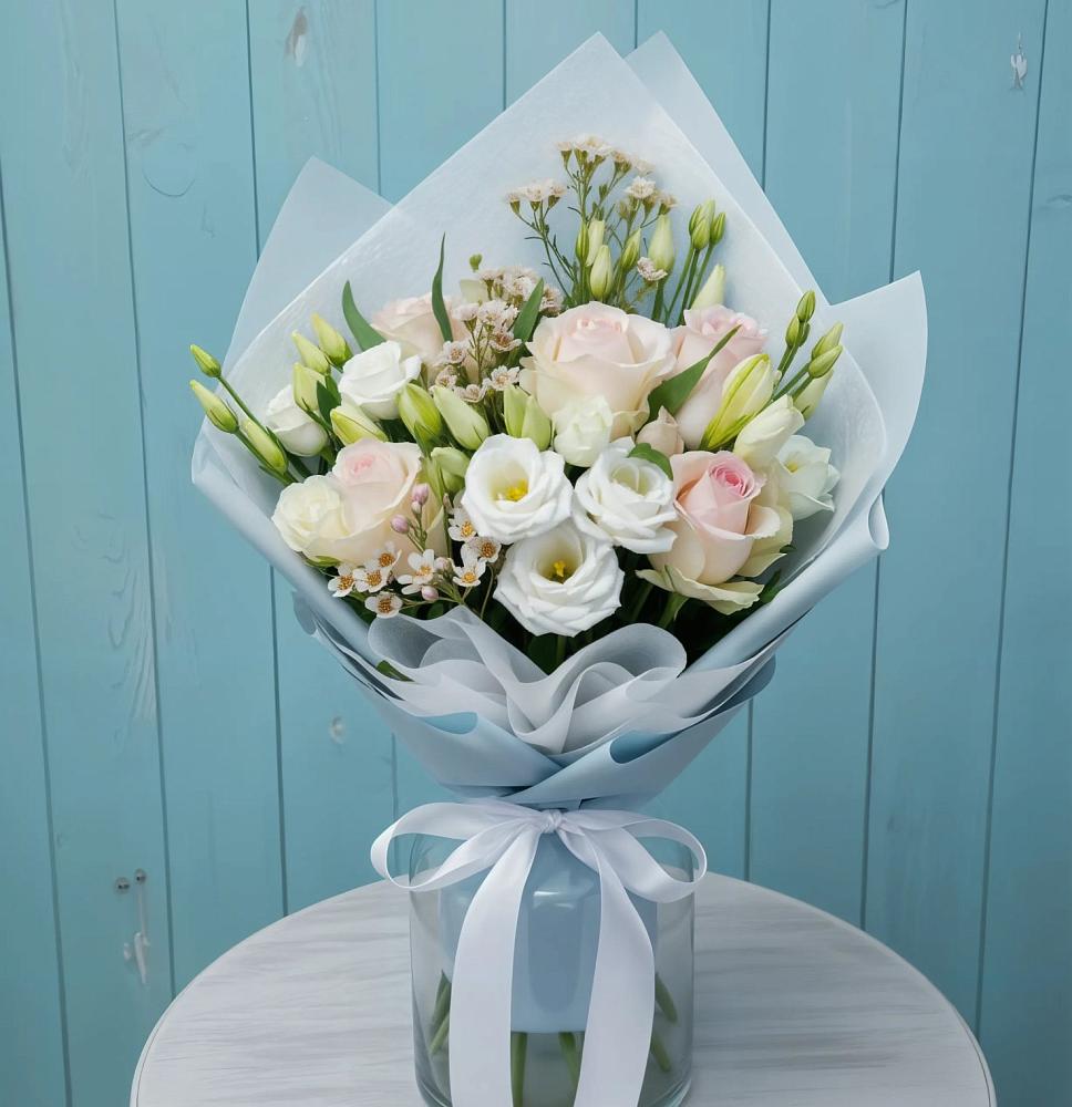 Букет цветов из: Розы и Лизиантусы в Новое Девяткино