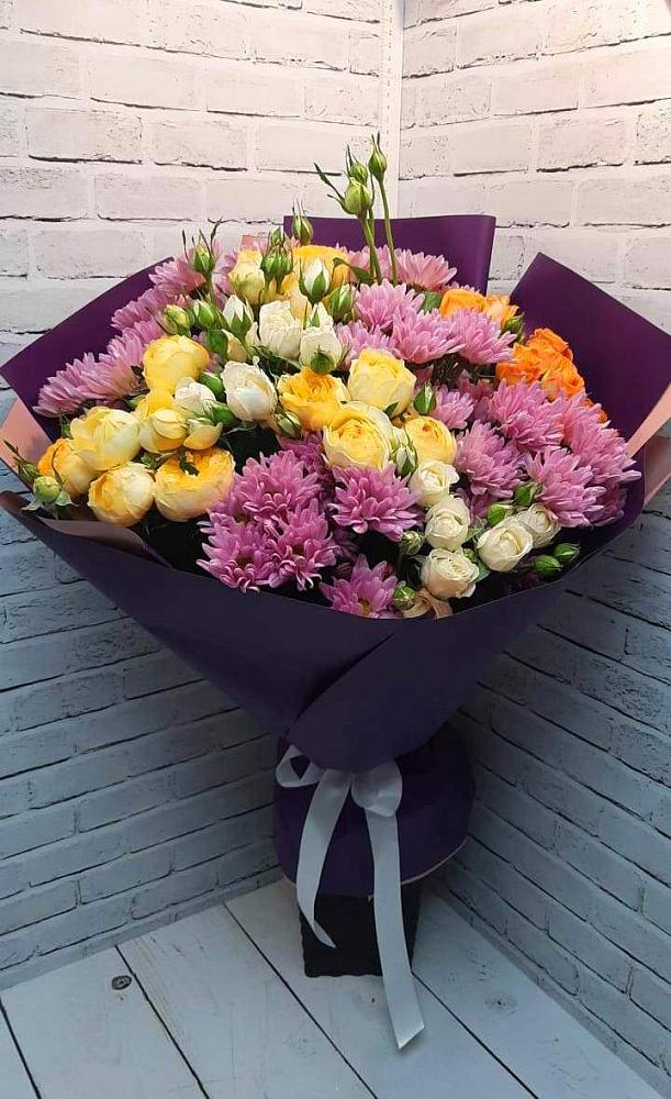 Букет цветов из: Хризантемы и Розы в Новое Девяткино
