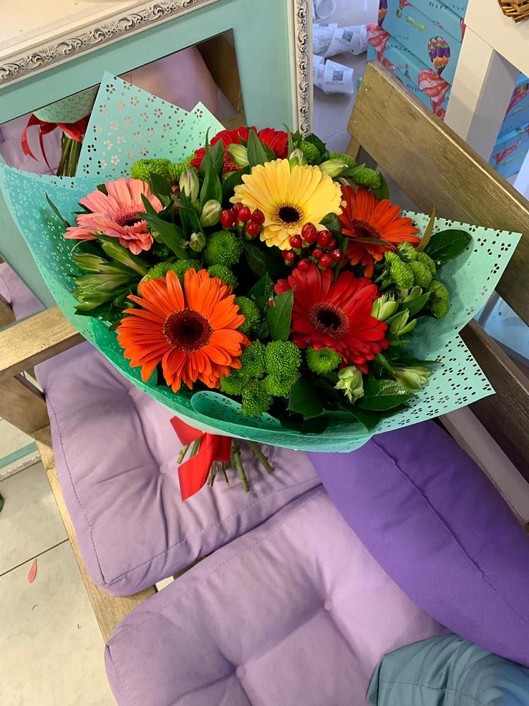 Букет цветов из: Герберы, Хризантемы и Альстромерии в Новое Девяткино