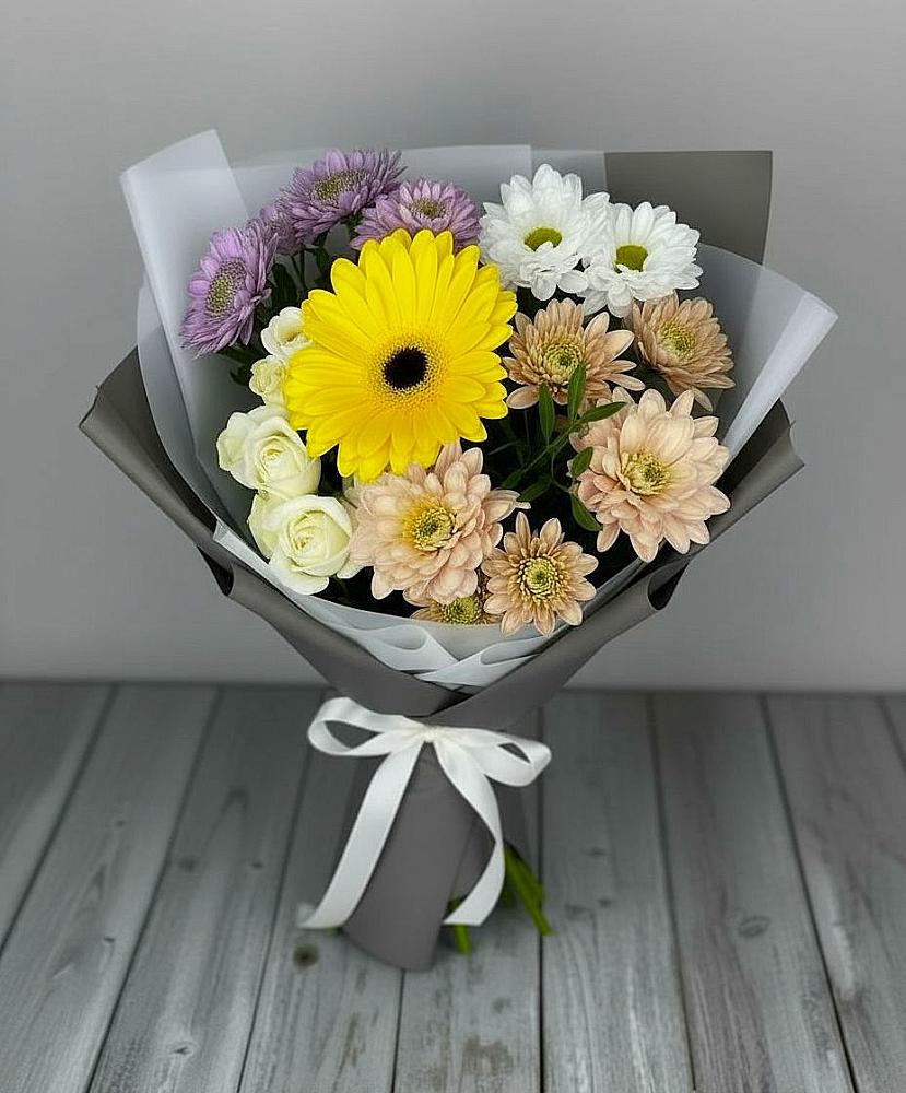 Букет цветов из: Розы, Герберы и Хризантемы в Новое Девяткино