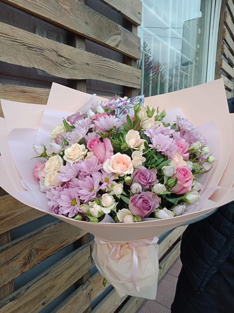 Букет цветов из: Розы и Хризантемы в Новое Девяткино