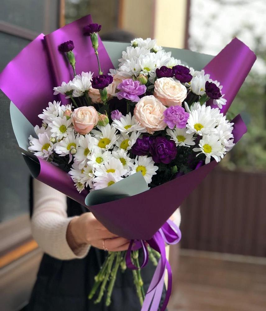 Букет цветов из: Хризантемы, Гвоздики и Розы в Новое Девяткино