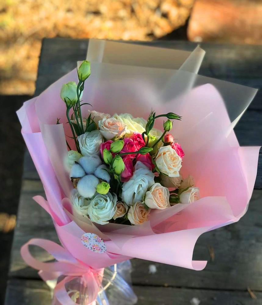 Букет цветов из: Розы и Лизиантусы в Новое Девяткино