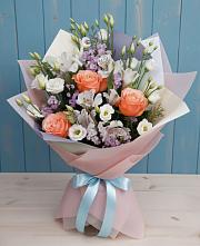 Букет цветов из:  Лизиантусы, Розы, Альстромерии и Гипсофила в Новое Девяткино