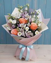 Букет цветов из:  Лизиантусы, Розы, Альстромерии и Гипсофила в Новое Девяткино