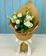 Букет цветов из:  Хризантемы и Лизиантусы в Новое Девяткино