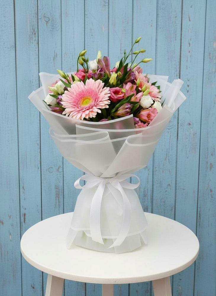 Букет цветов из: Герберы, Альстромерии и Лизиантусы в Новое Девяткино