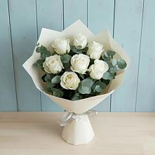 Букет Белые розы в Эвкалипте в Новое Девяткино