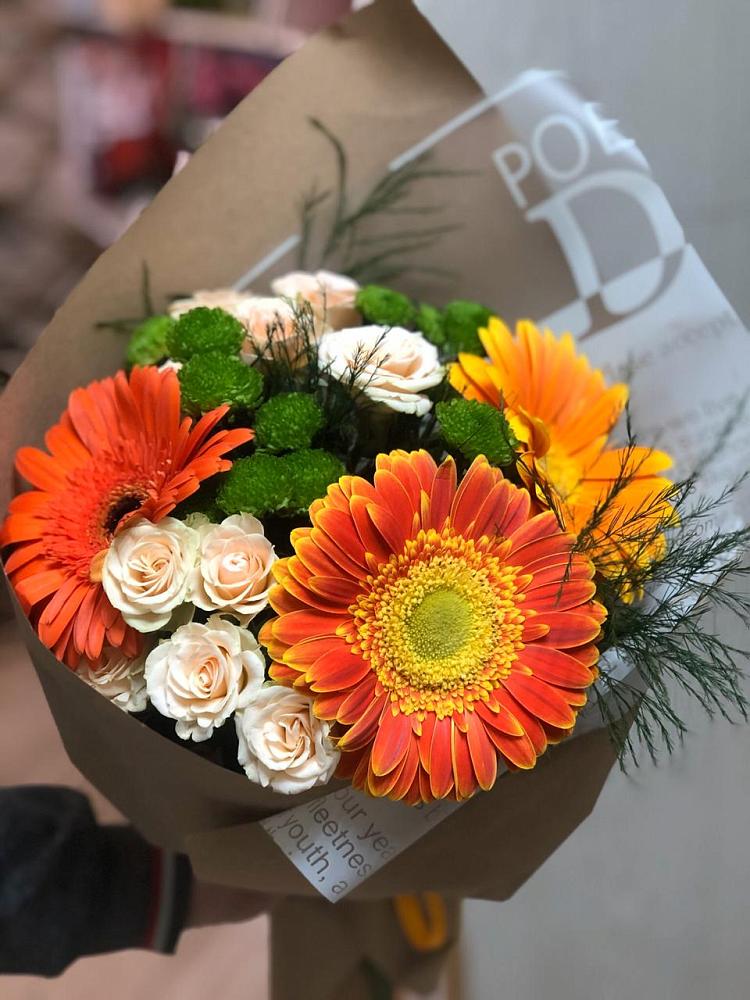 Букет цветов из: Герберы, Хризантемы и Розы в Новое Девяткино