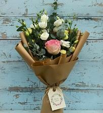 Букет цветов из:  Розы и Лизиантусы в Новое Девяткино